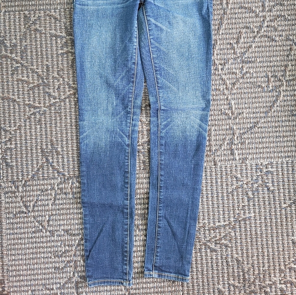 Jeans - Picture 2 of 4